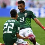 Celebración del gol de los jugadores de México